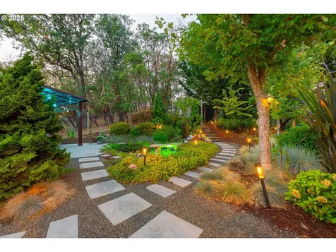 339 Oakview Drive Roseburg OR 97471