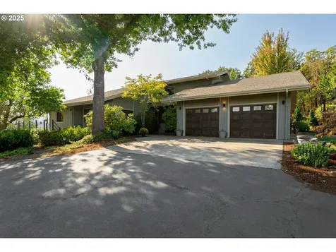 339 Oakview Drive Roseburg OR 97471