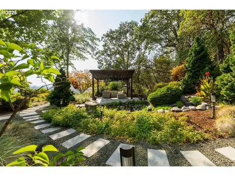 339 Oakview Drive Roseburg OR 97471