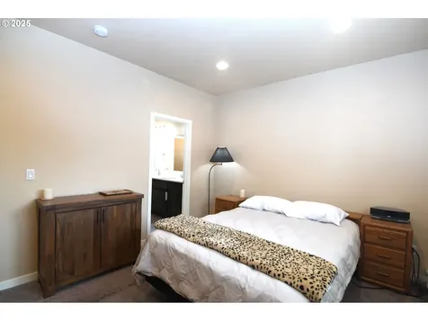 5009 NE 85th Street Vancouver WA 98665
