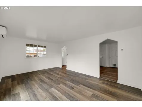 4655 Avalon Street Eugene OR 97402