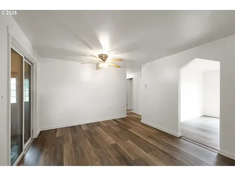 4655 Avalon Street Eugene OR 97402
