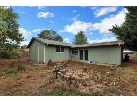 4655 Avalon Street Eugene OR 97402