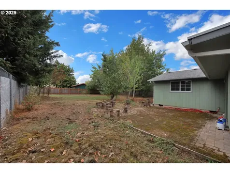 4655 Avalon Street Eugene OR 97402