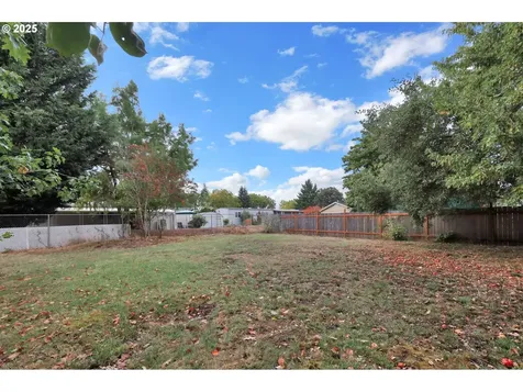 4655 Avalon Street Eugene OR 97402