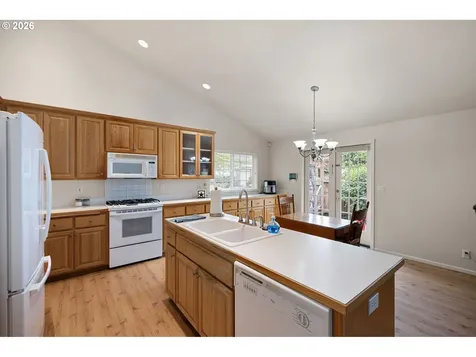 3928 Hyacinth Street Eugene OR 97404