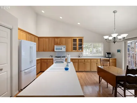 3928 Hyacinth Street Eugene OR 97404