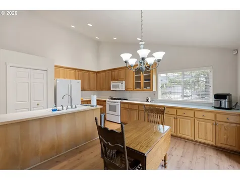 3928 Hyacinth Street Eugene OR 97404