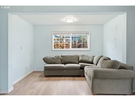 40 SE 133rd Avenue Portland OR 97233