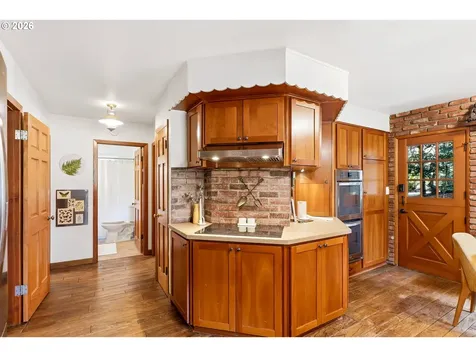 10235 NW Leahy Road Portland OR 97229