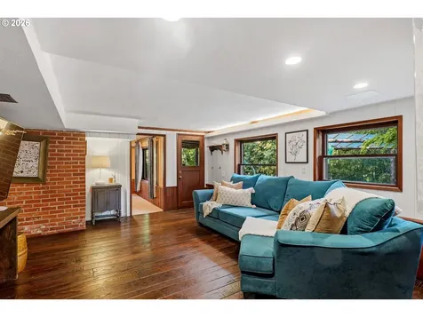 10235 NW Leahy Road Portland OR 97229
