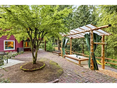 10235 NW Leahy Road Portland OR 97229