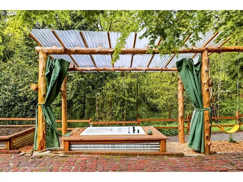 10235 NW Leahy Road Portland OR 97229