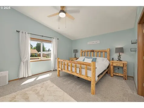 38805 Park Street Sandy OR 97055