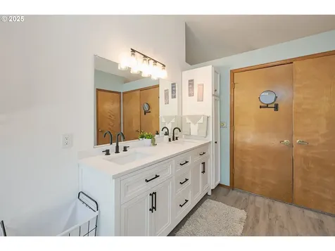 38805 Park Street Sandy OR 97055
