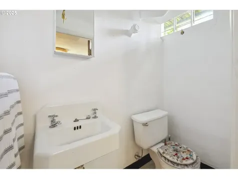 2830 SE 51st Avenue Portland OR 97206