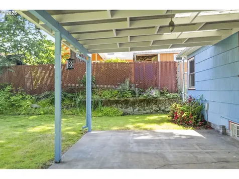 2830 SE 51st Avenue Portland OR 97206