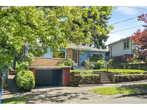 2830 SE 51st Avenue Portland OR 97206