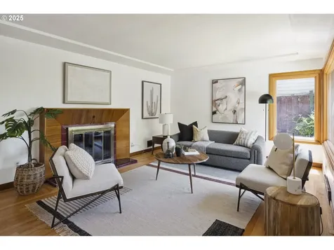 2830 SE 51st Avenue Portland OR 97206