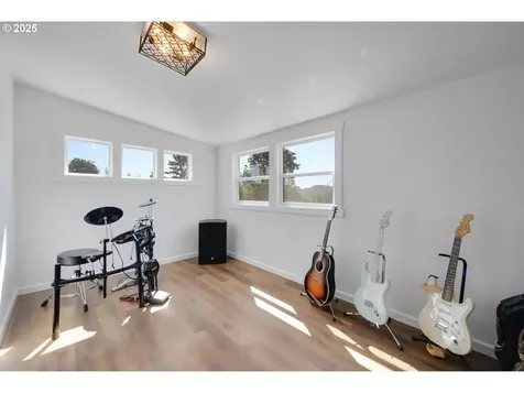 8333 SE 144th Drive Portland OR 97236