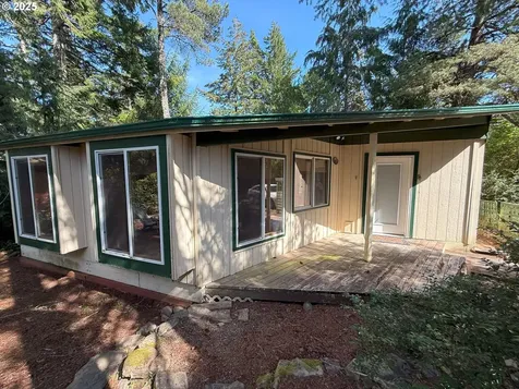 135 Driftwood Drive Florence OR 97439