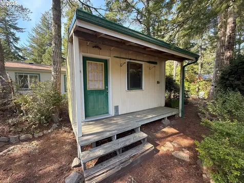 135 Driftwood Drive Florence OR 97439
