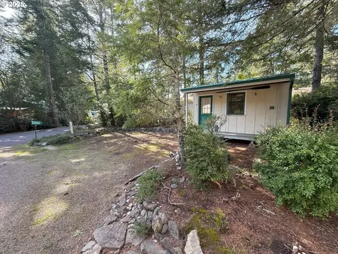 135 Driftwood Drive Florence OR 97439