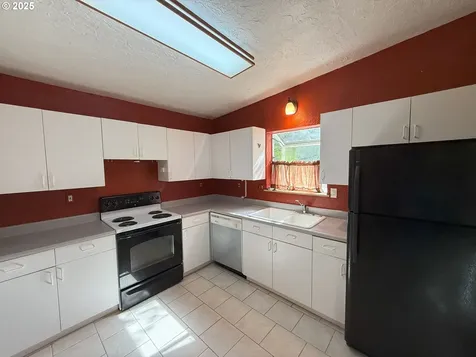 135 Driftwood Drive Florence OR 97439
