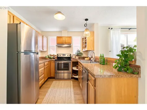 3911 NE Grand Avenue Portland OR 97212