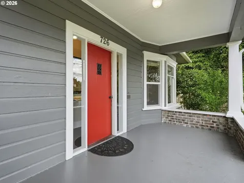 726 E Main Street Hillsboro OR 97123