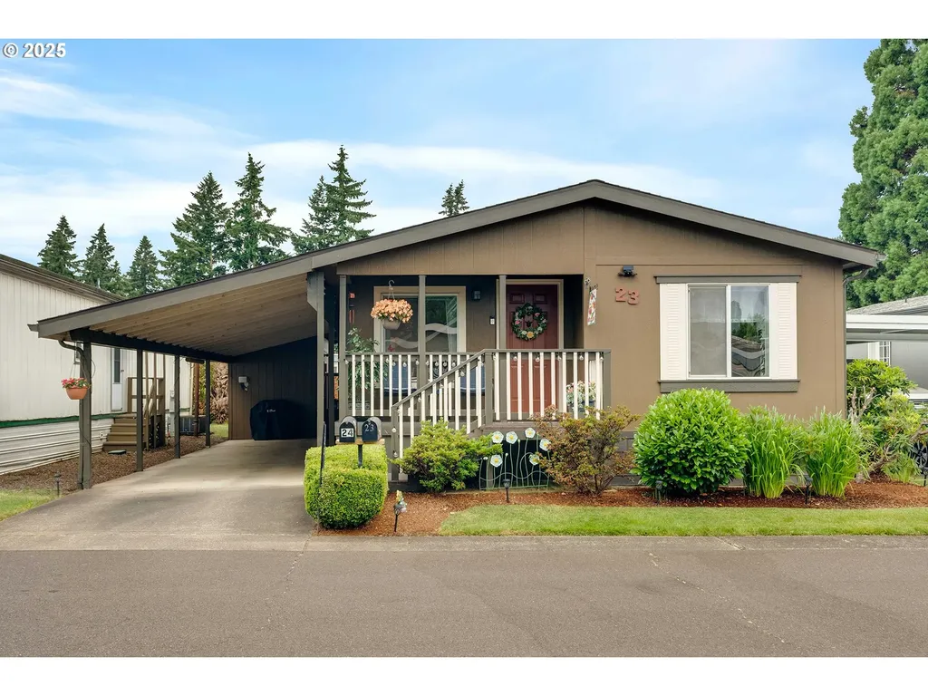 835 SE 1st Avenue Canby OR 97013