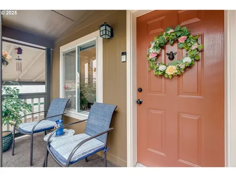 835 SE 1st Avenue Canby OR 97013