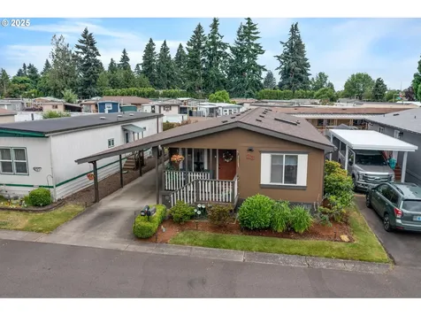 835 SE 1st Avenue Canby OR 97013