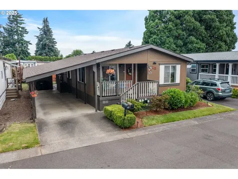 835 SE 1st Avenue Canby OR 97013