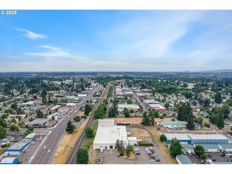 835 SE 1st Avenue Canby OR 97013