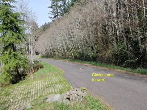 16 Gimlet Lane Yachats OR 97498