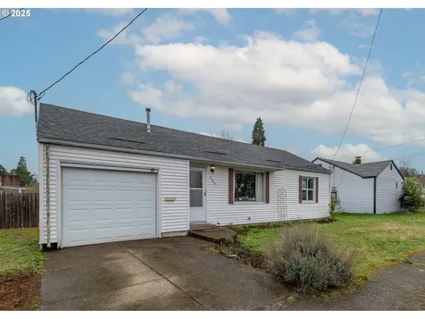 980 Cleveland Street Lebanon OR 97355