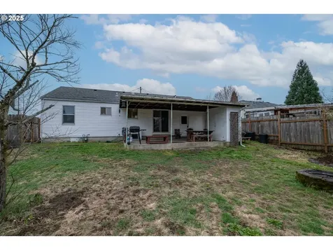 980 Cleveland Street Lebanon OR 97355