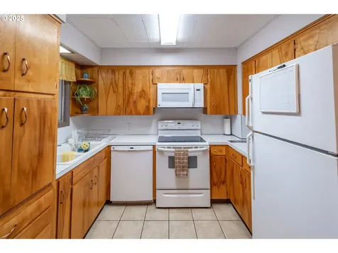 980 Cleveland Street Lebanon OR 97355