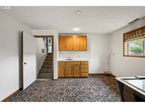 28974 Gimpl Hill Road Eugene OR 97402