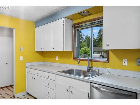 3120 SE 158th Avenue Portland OR 97236