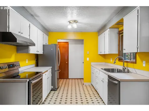 3120 SE 158th Avenue Portland OR 97236