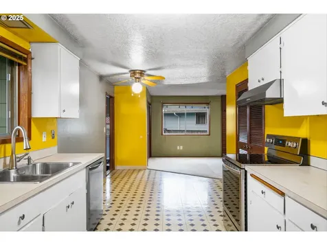 3120 SE 158th Avenue Portland OR 97236