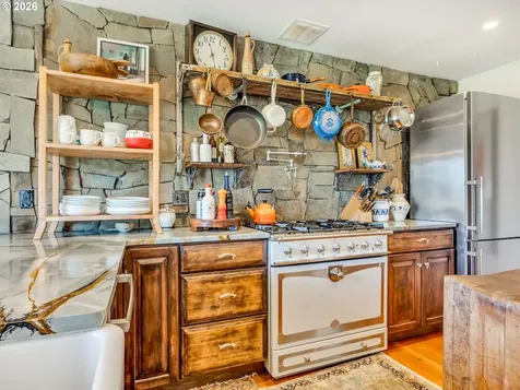 4930 Fairway Avenue Gearhart OR 97138