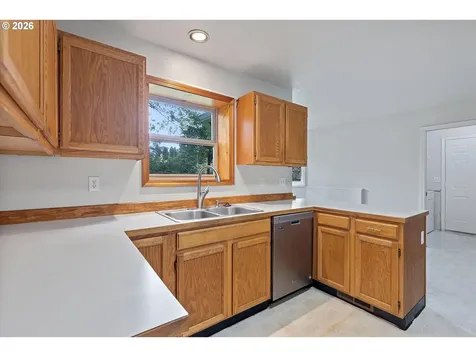2885 NE 35th Street Lincoln City OR 97367