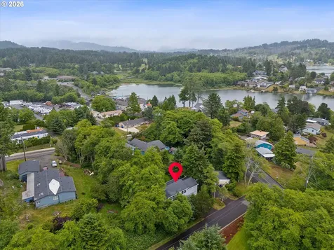2885 NE 35th Street Lincoln City OR 97367