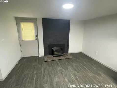 144 SE 85th Avenue Portland OR 97216