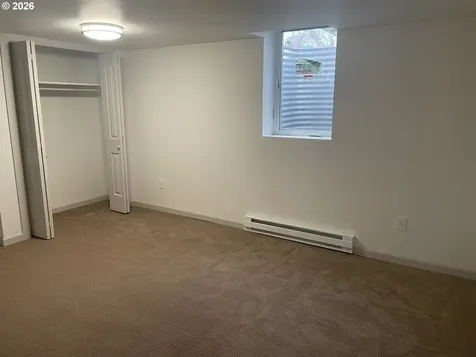 144 SE 85th Avenue Portland OR 97216