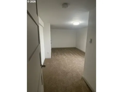 144 SE 85th Avenue Portland OR 97216