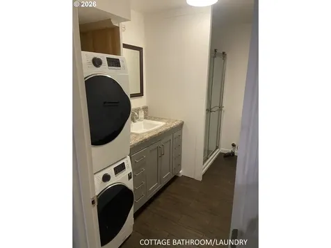144 SE 85th Avenue Portland OR 97216